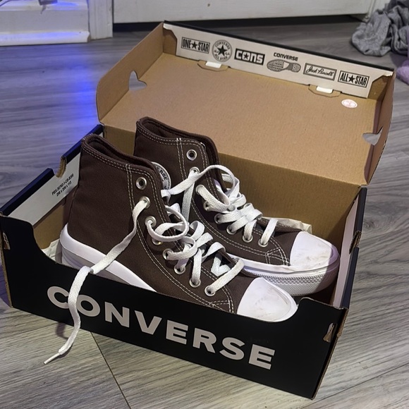 Converse High-Top Sneakers in Brown and White - Picture 2 of 5